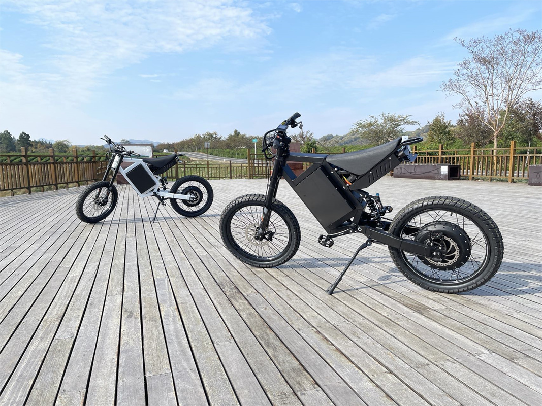 Muestra al por mayor disponibl - 8000W Stealth Bomber Ebike reseña y precio